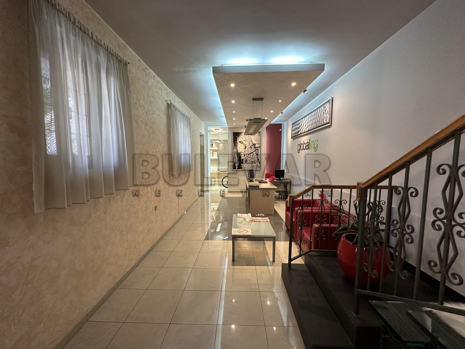 Lokal, 200 m2, Centar, Jeronimova ID: i-09200 9