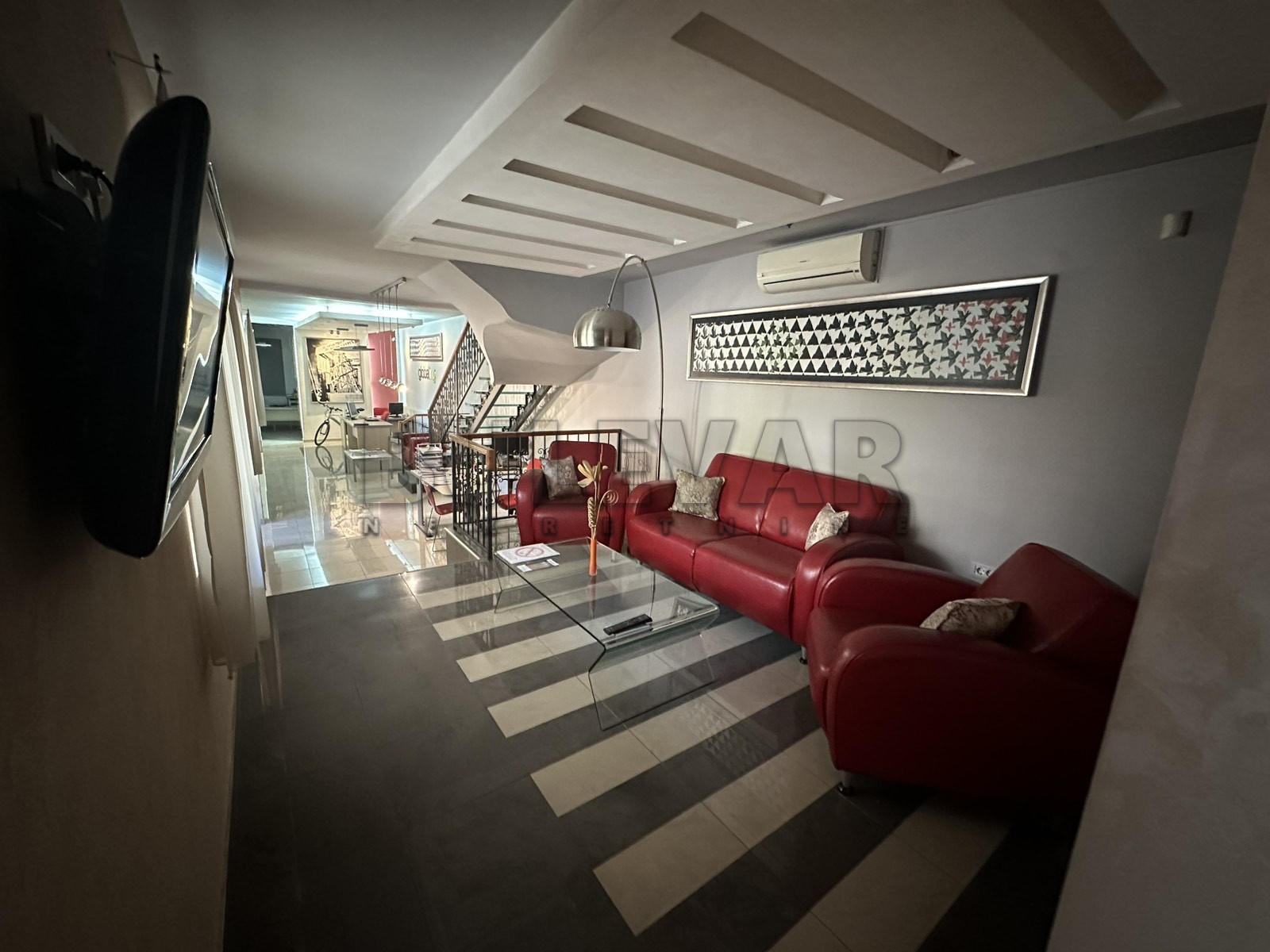 Lokal, 200 m2, Centar, Jeronimova ID: i-09200 4