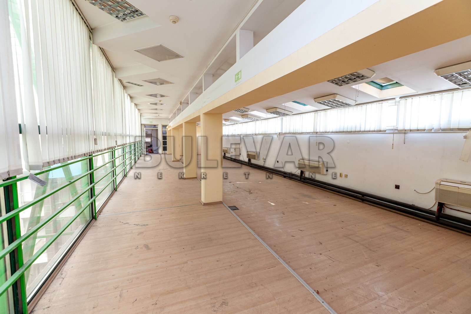 Lokal, 200 m2, Centar, Obrenovićeva ID: i-04431 3