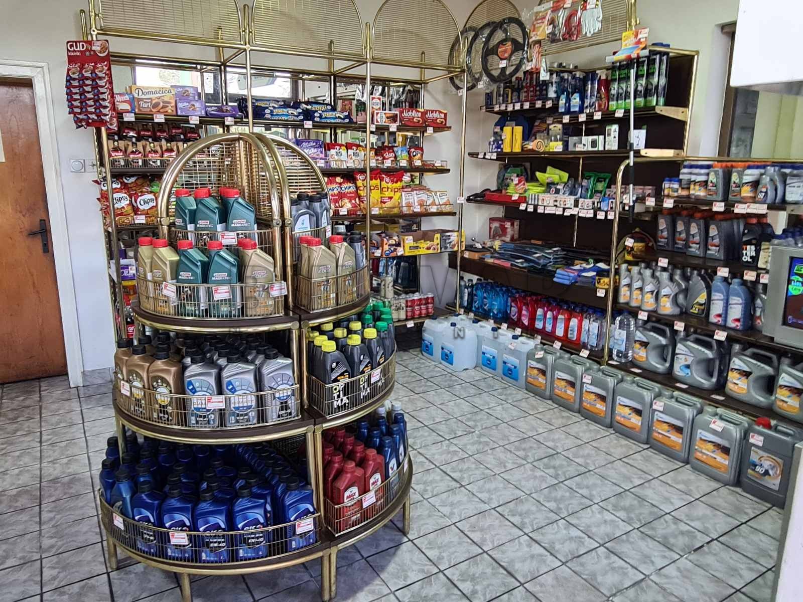 Lokal, 208 m2, Radetova ID: p-09480 1