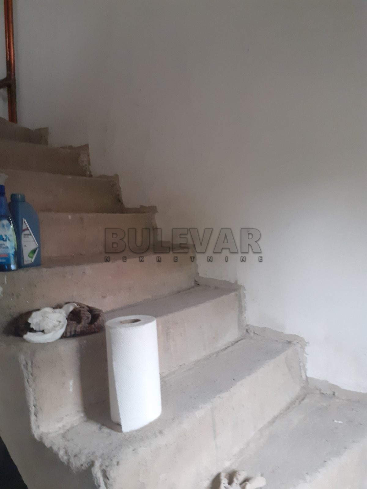 Lokal, 250 m2, Durlan, Matejevački put ID: i-04334 8