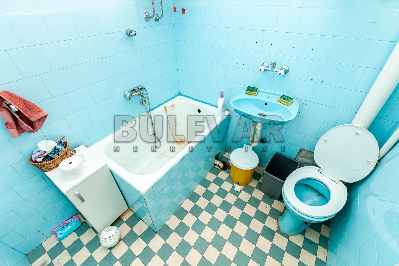 Lokal, 250 m2, Filozofski fakultet, Prvomajska ID: i-03801 8