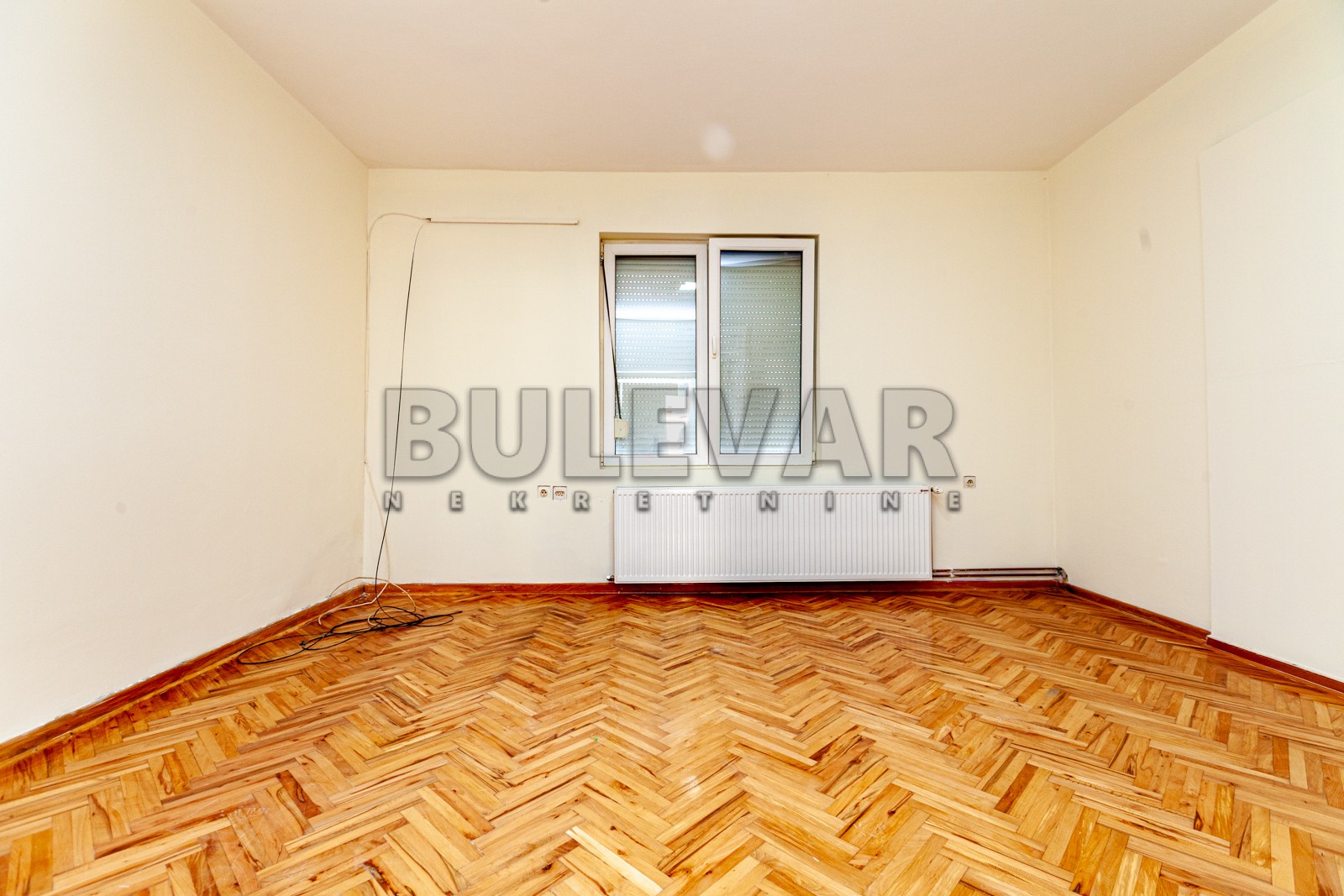 Lokal, 250 m2, Filozofski fakultet, Prvomajska ID: i-03801 18