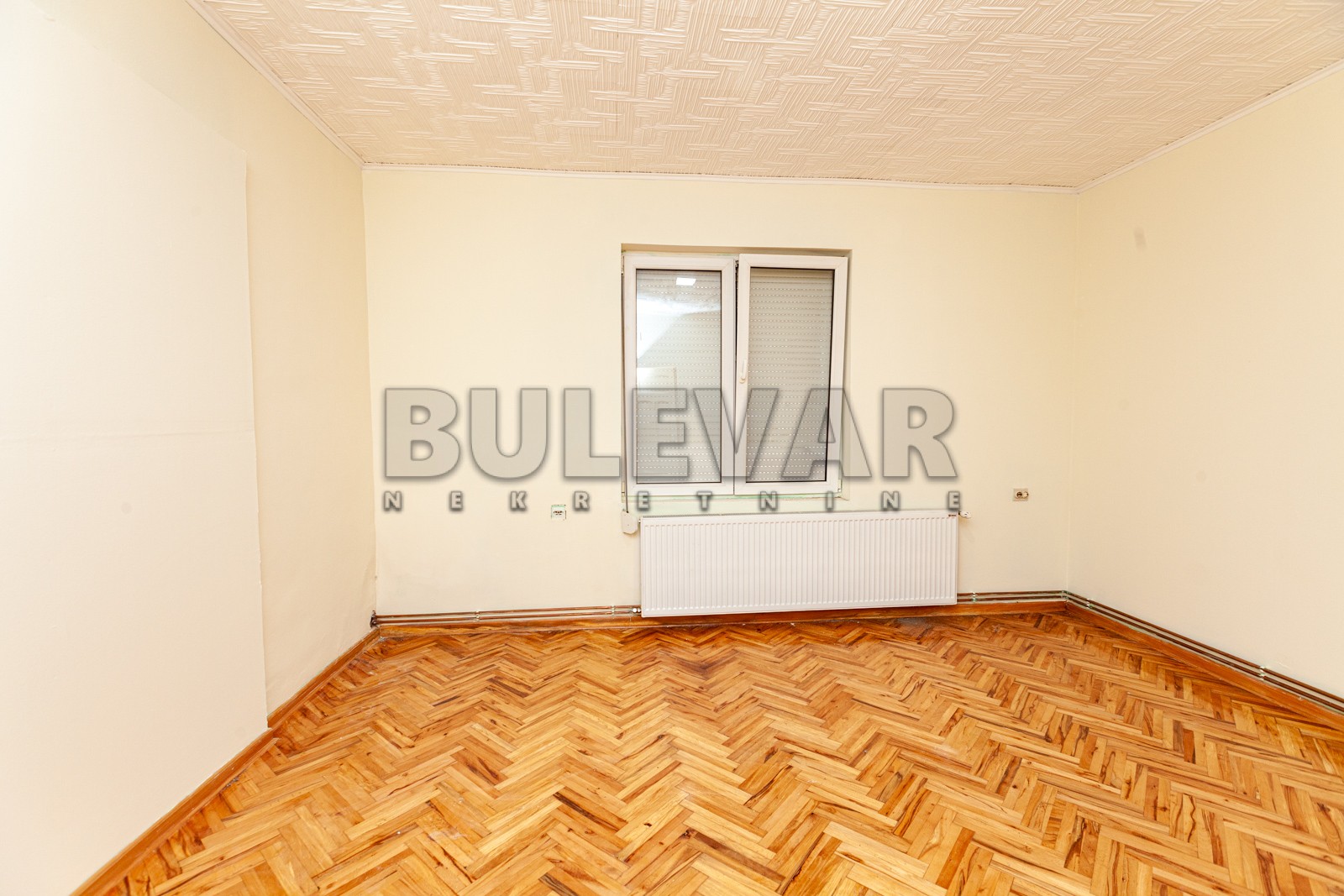 Lokal, 250 m2, Filozofski fakultet, Prvomajska ID: i-03801 21