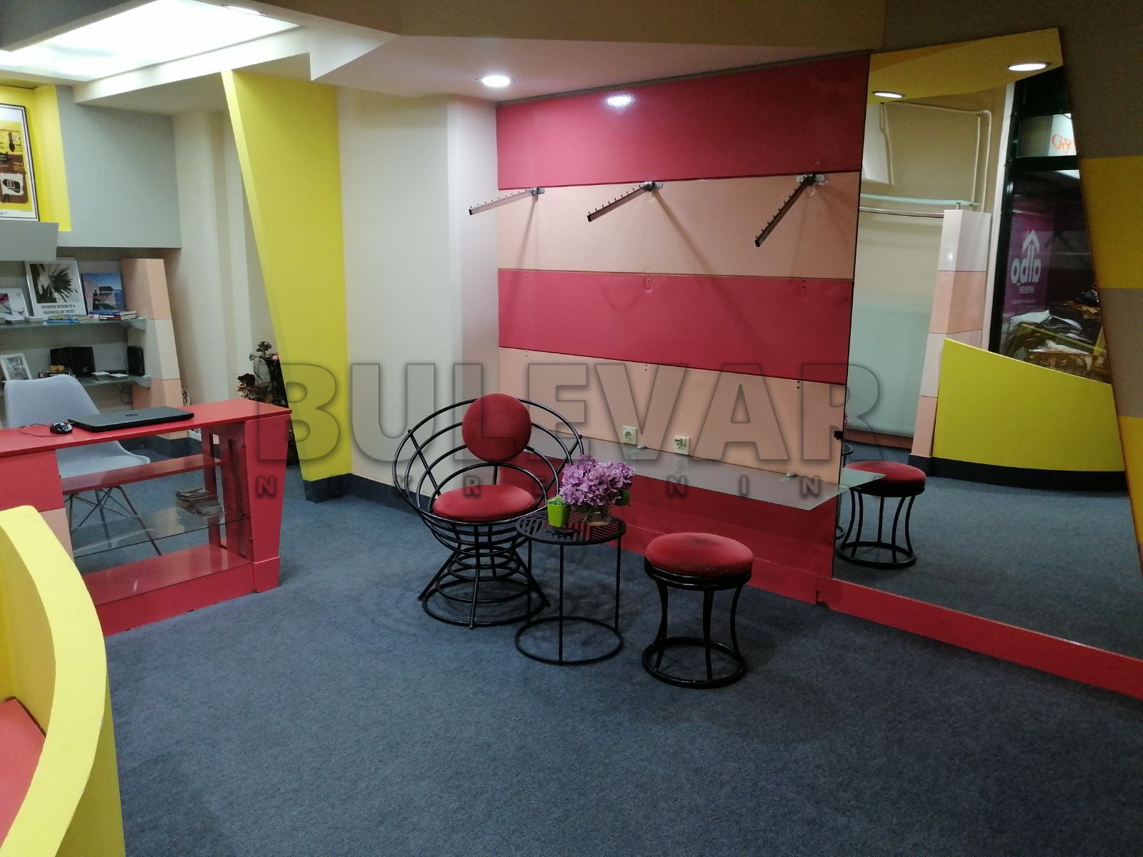 Lokal, 27 m2, Centar, Obrenovićeva ID: p-01482 1