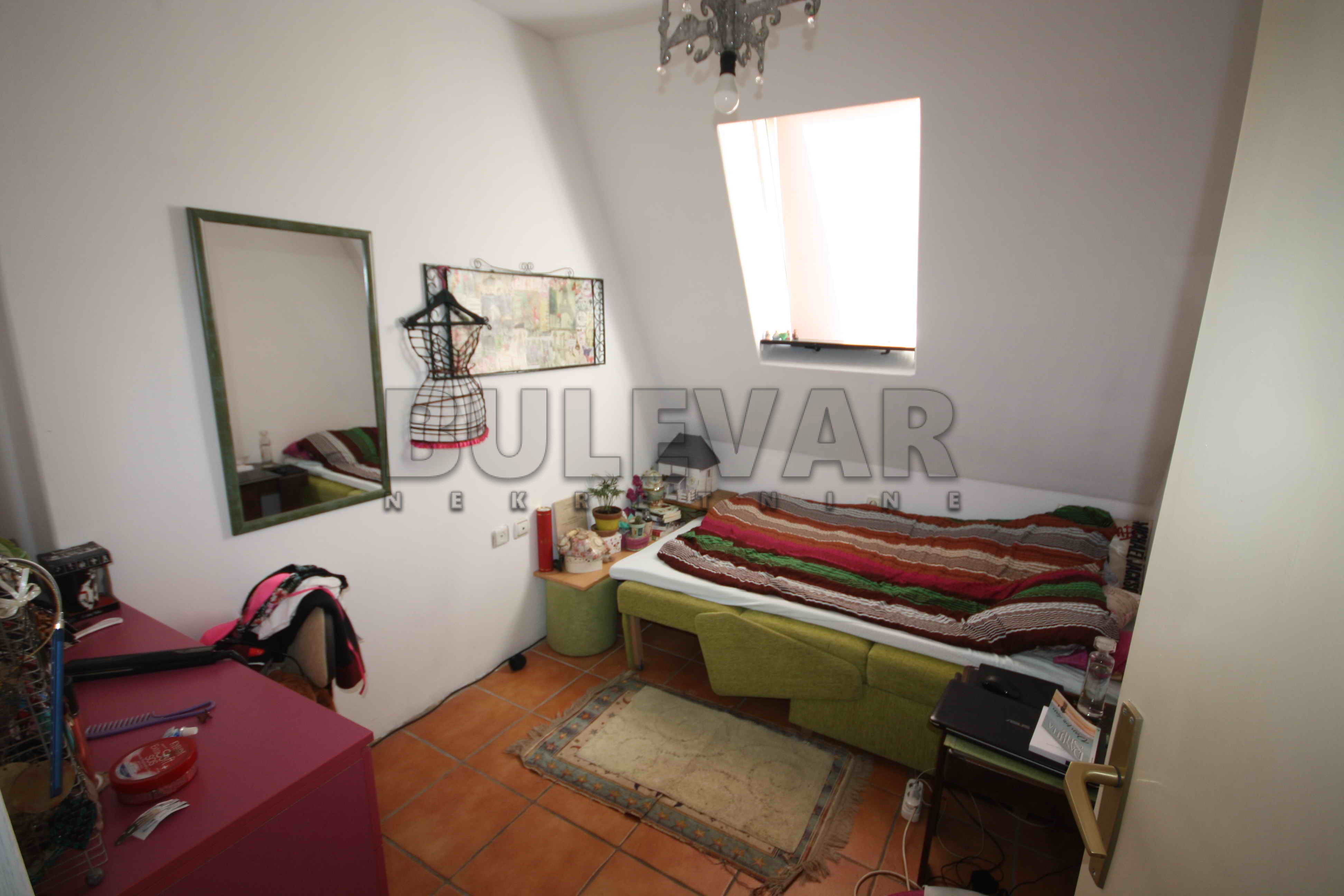 Lokal, 280 m2, Bulevar Nemanjića, Svetosavska ID: p-02001 17