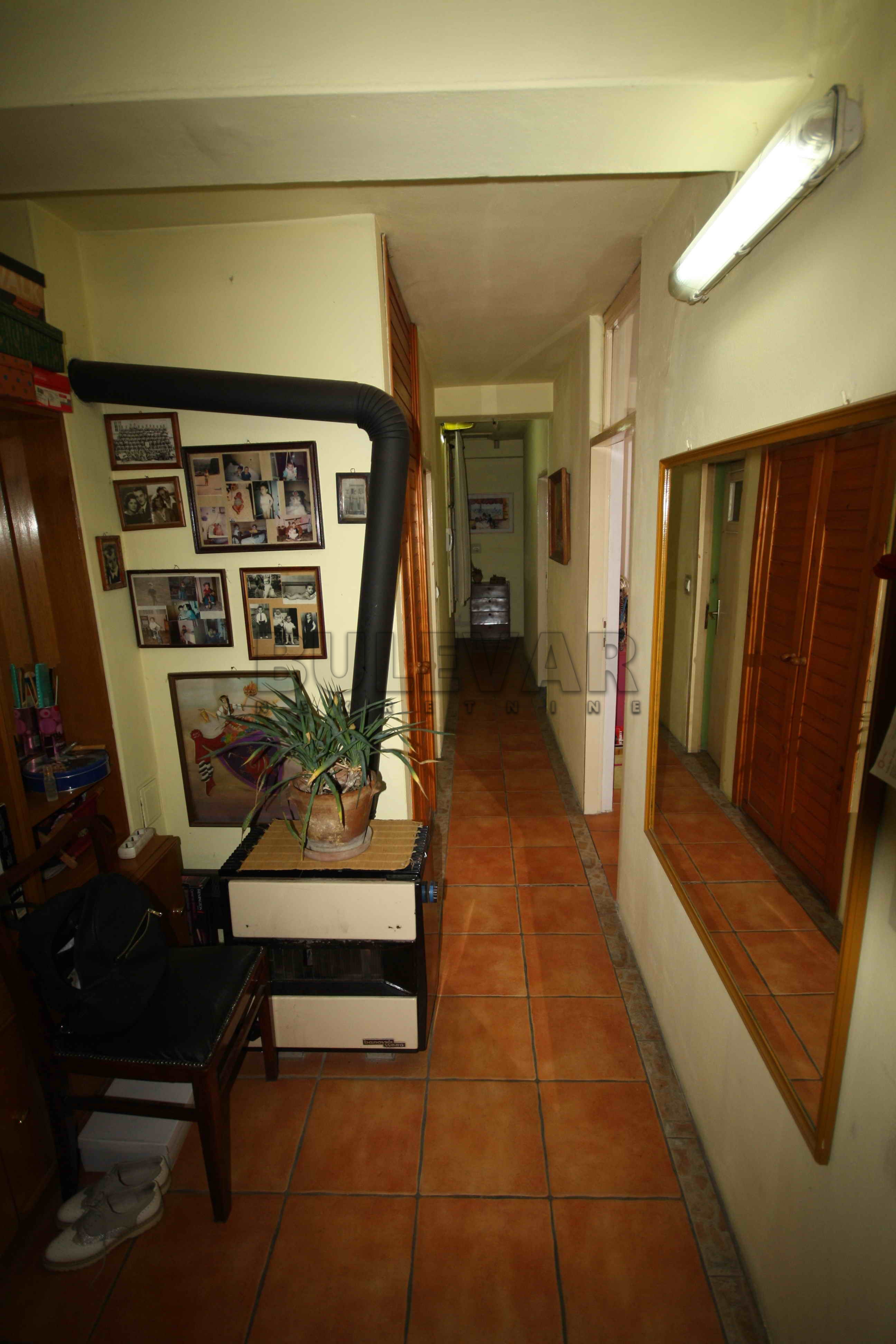 Lokal, 280 m2, Bulevar Nemanjića, Svetosavska ID: p-02001 15