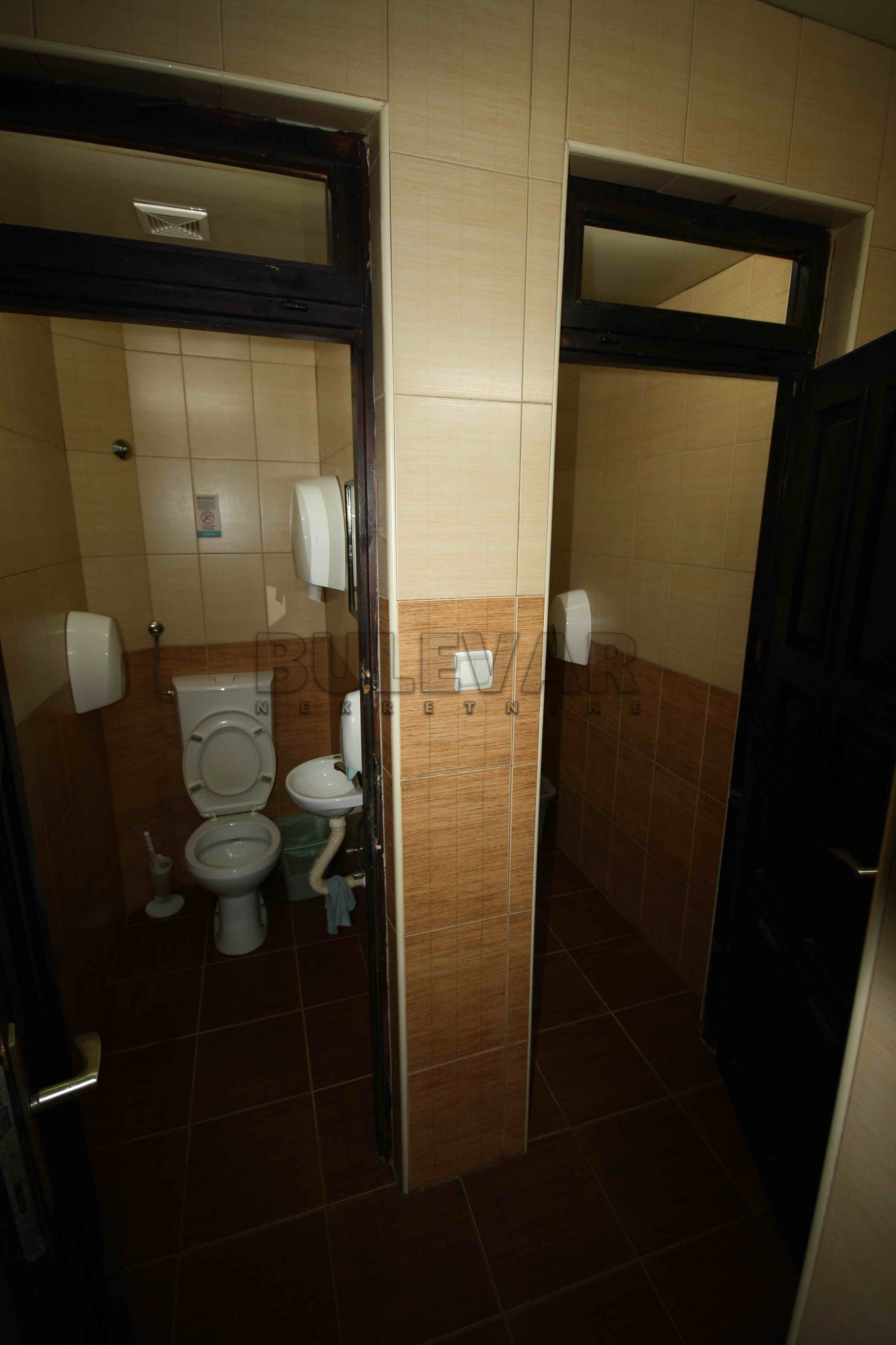 Lokal, 280 m2, Bulevar Nemanjića, Svetosavska ID: p-02001 5