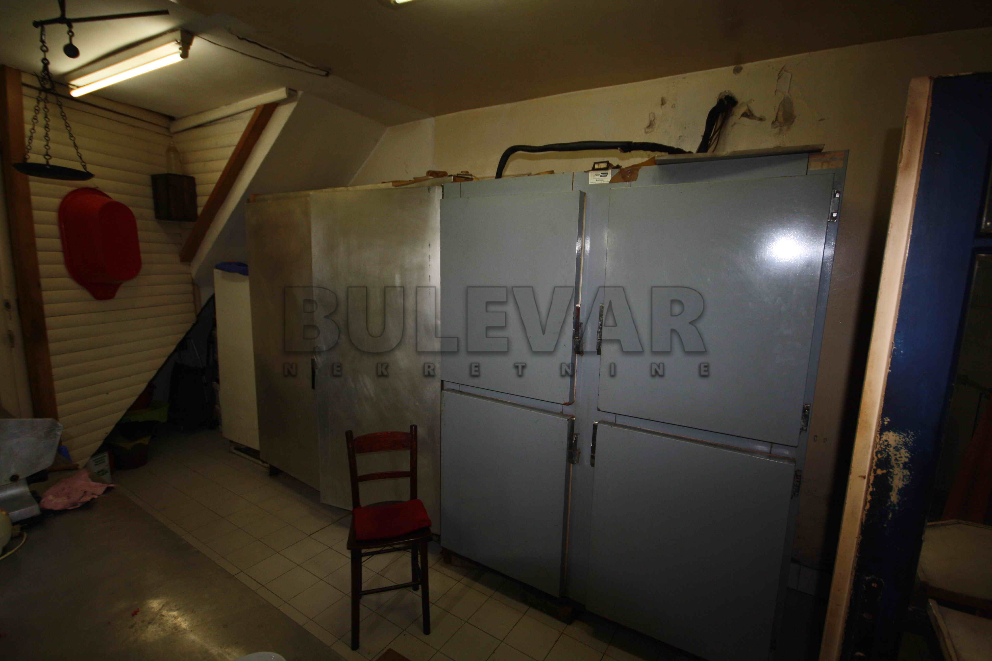 Lokal, 280 m2, Bulevar Nemanjića, Svetosavska ID: p-02001 8