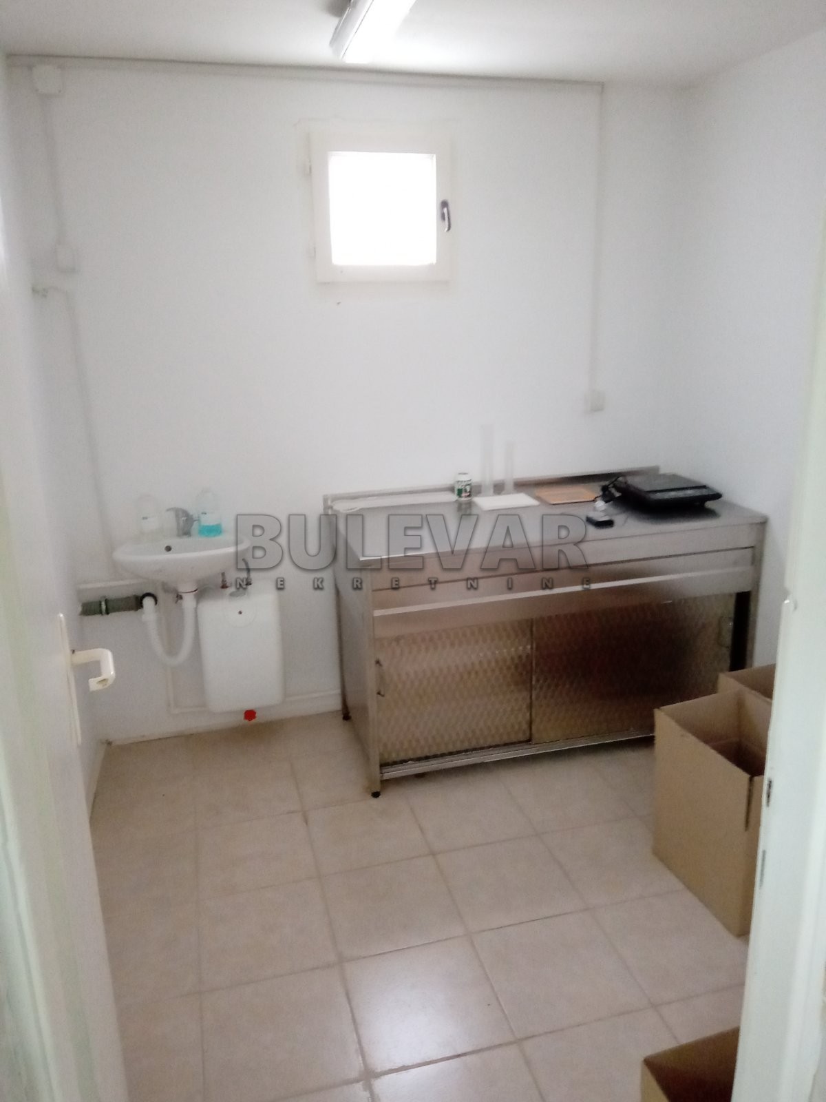 Lokal, 327 m2, Vrtište, Beogradska ID: p-03630 7