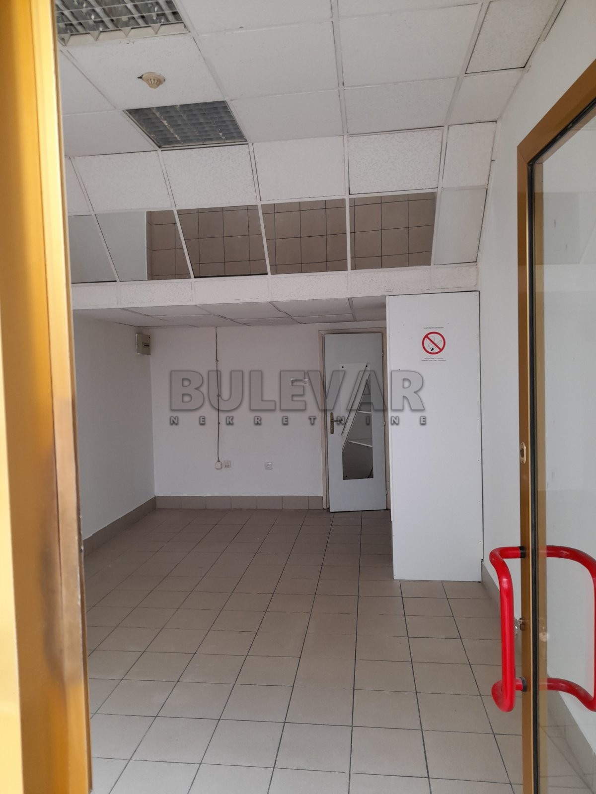 Lokal, 34 m2, Centar, Obrenovićeva ID: p-09500 1