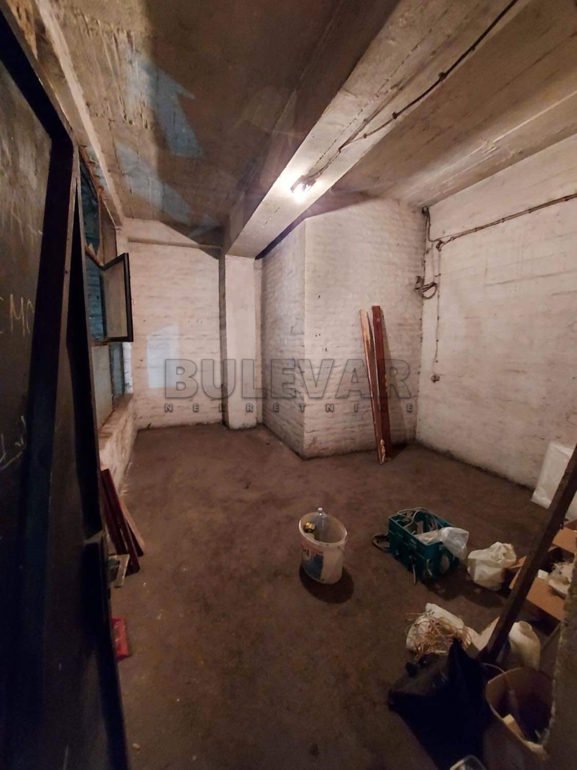 Lokal, 350 m2, Centar, Generala Milojka Lešjanina ID: i-010405 2