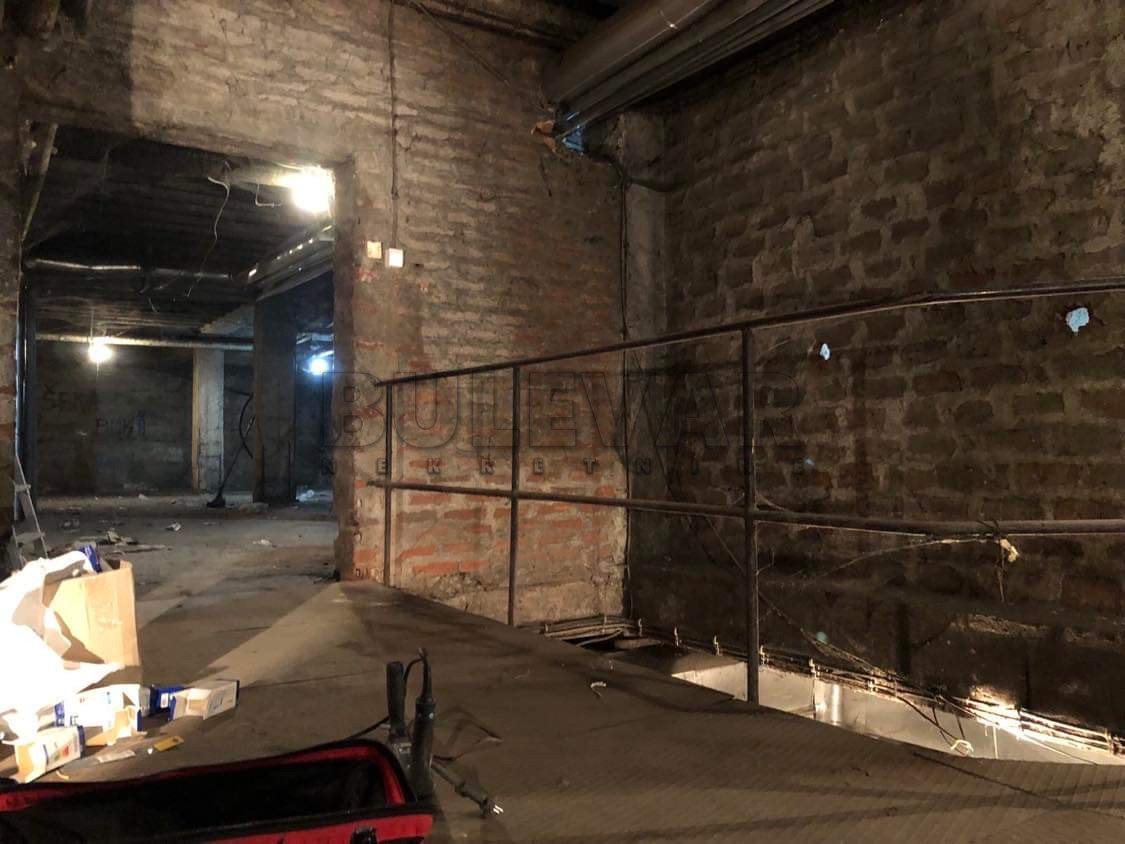 Lokal, 350 m2, Centar, Generala Milojka Lešjanina ID: i-010405 4