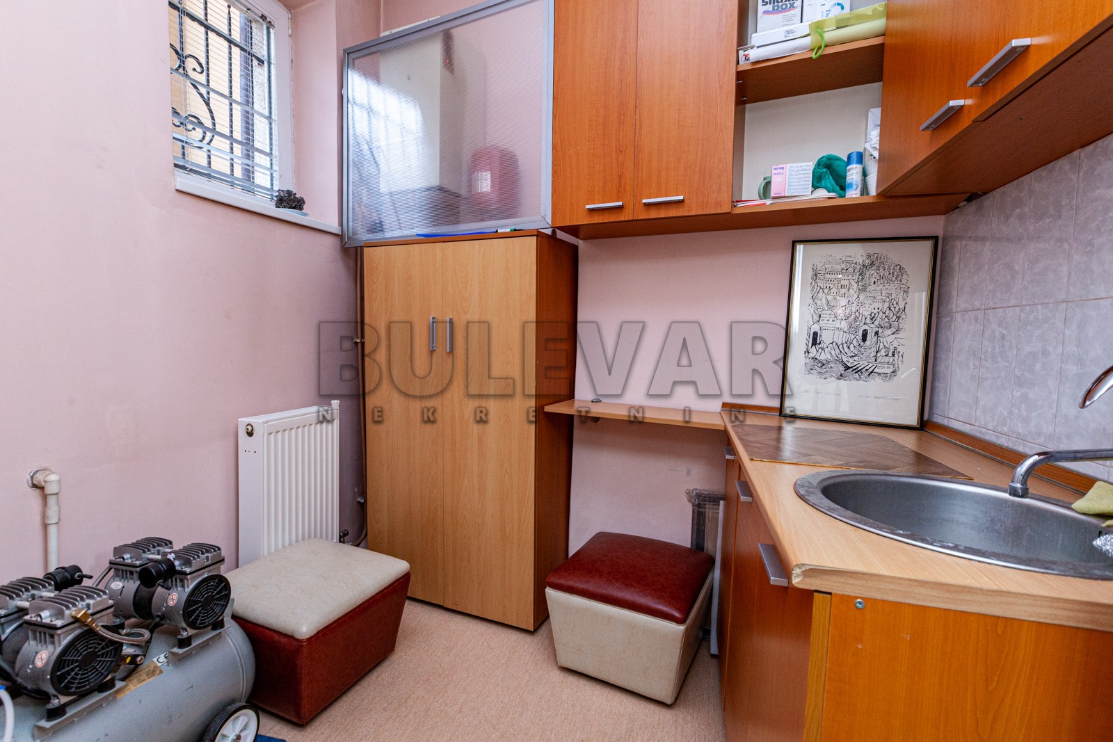 Lokal, 40 m2, Centar, Obrenovićeva ID: i-04678 6