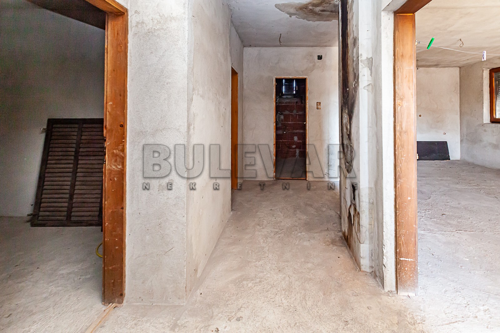 Lokal, 460 m2, Donja Vrežina, Borova ID: i-010901 11