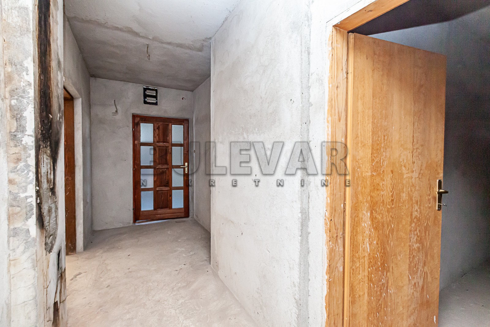 Lokal, 460 m2, Donja Vrežina, Borova ID: i-010901 12