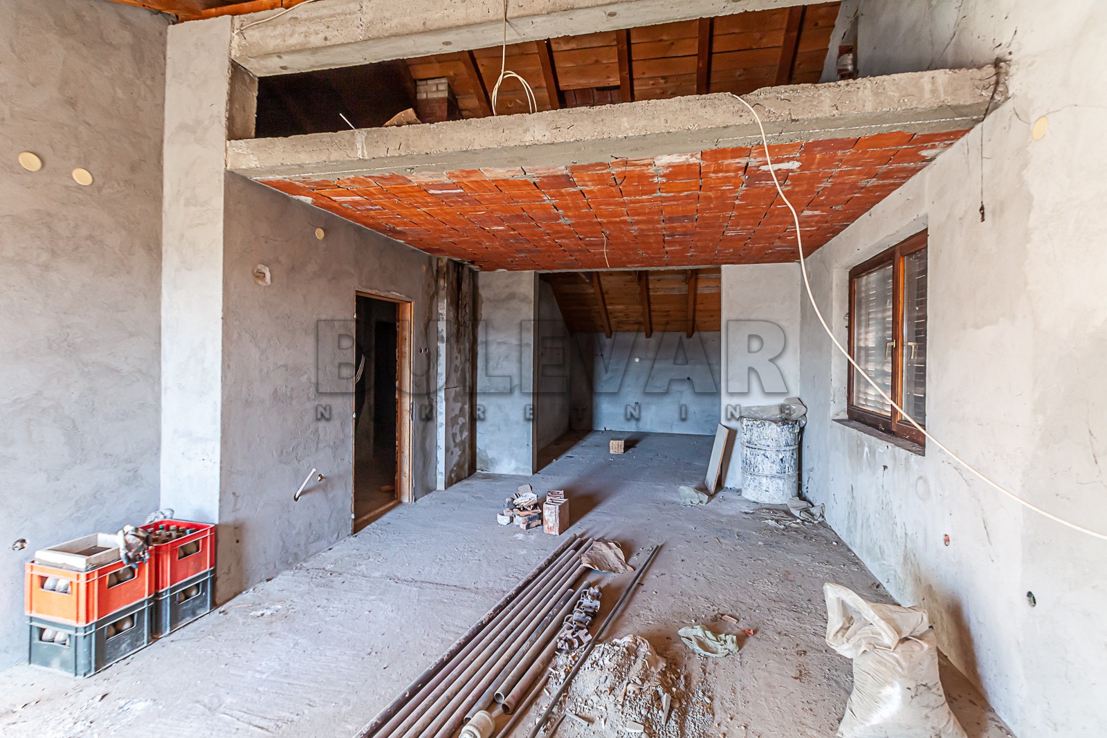 Lokal, 460 m2, Donja Vrežina, Borova ID: i-010901 2