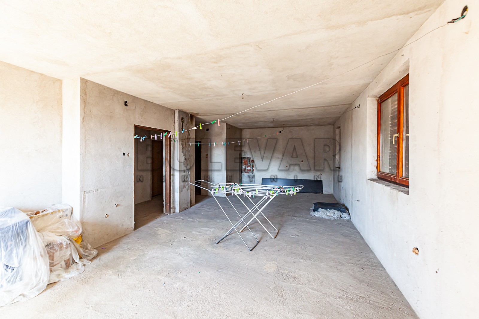 Lokal, 460 m2, Donja Vrežina, Borova ID: i-010901 8