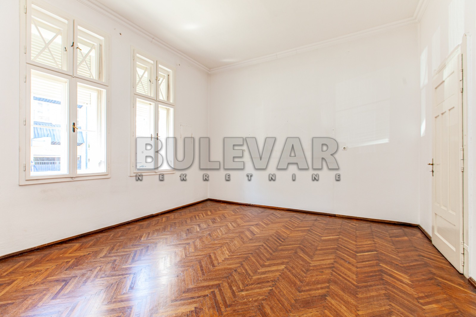 Lokal, 500 m2, Medijana, Svetozara Markovića ID: i-03643 7