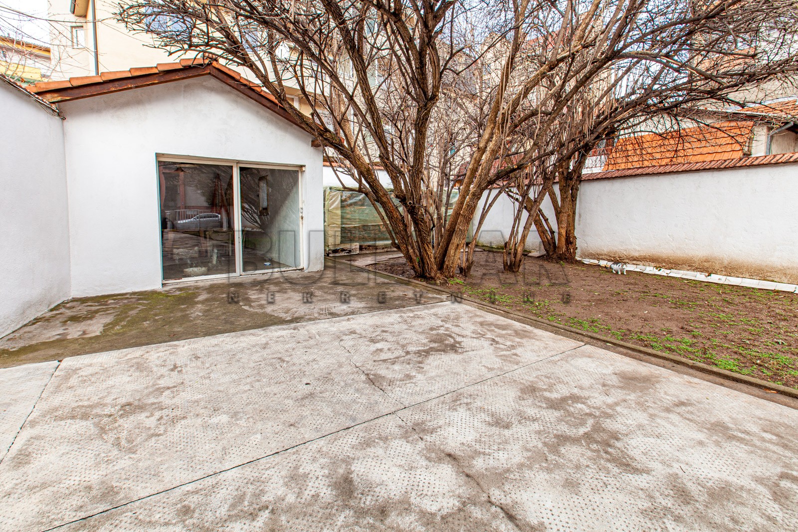 Lokal, 500 m2, Medijana, Svetozara Markovića ID: i-03643 18