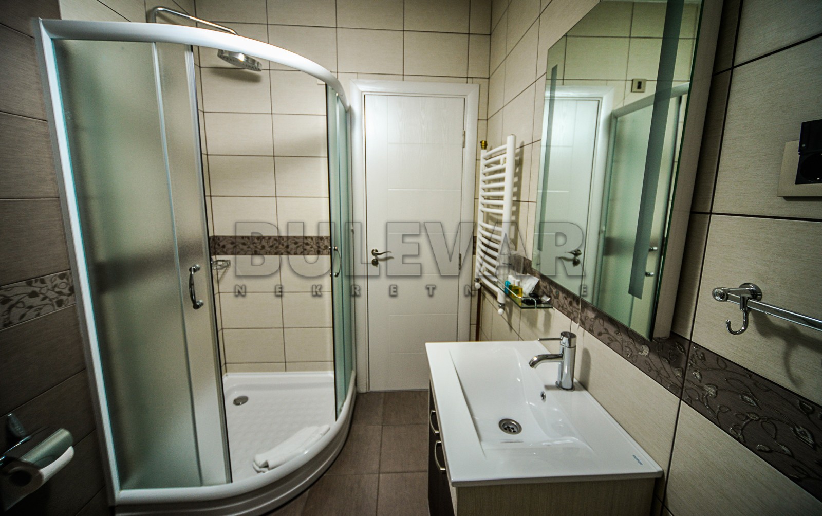 Lokal, 688 m2, Čamurlija, Bulevar Nikole Tesle ID: p-010512 15