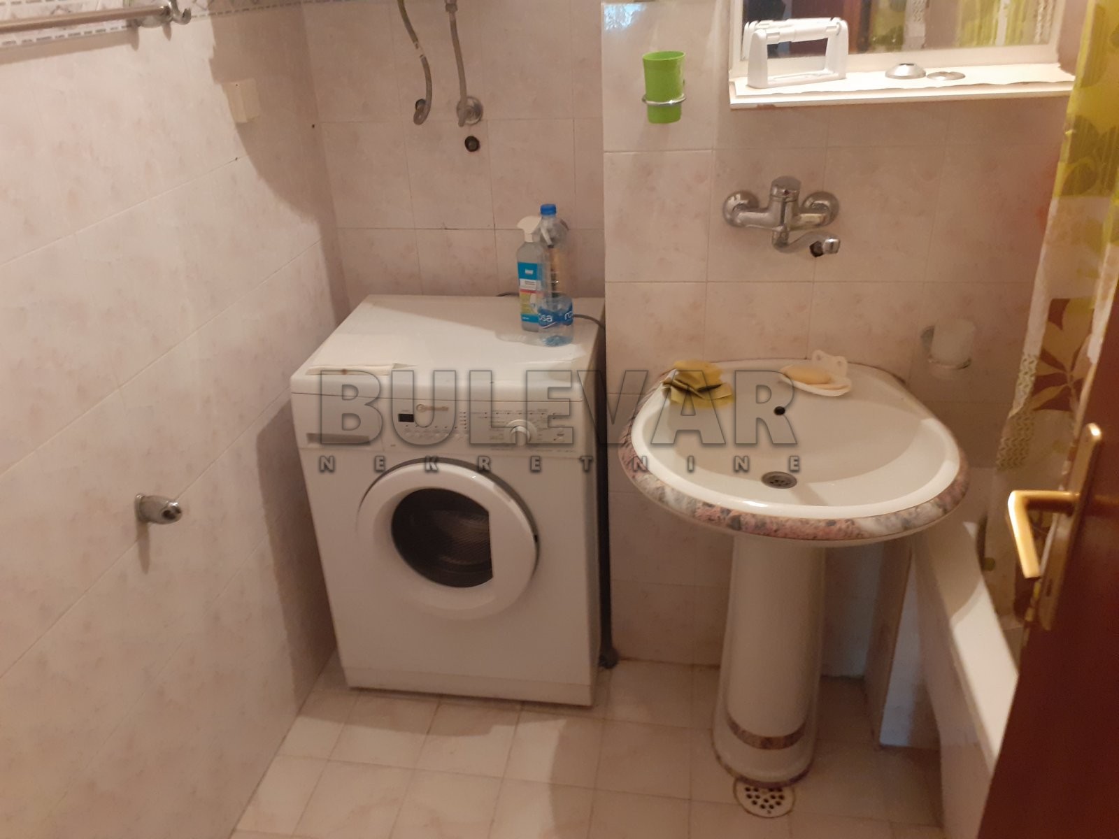 Lokal, 84 m2, Pantelej, Kosovke Devojke ID: i-06194 9