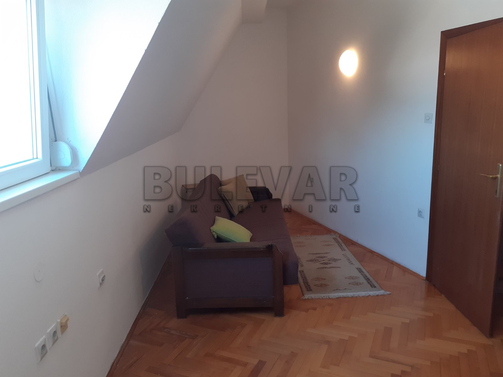 Lokal, 84 m2, Pantelej, Kosovke Devojke ID: i-06194 2