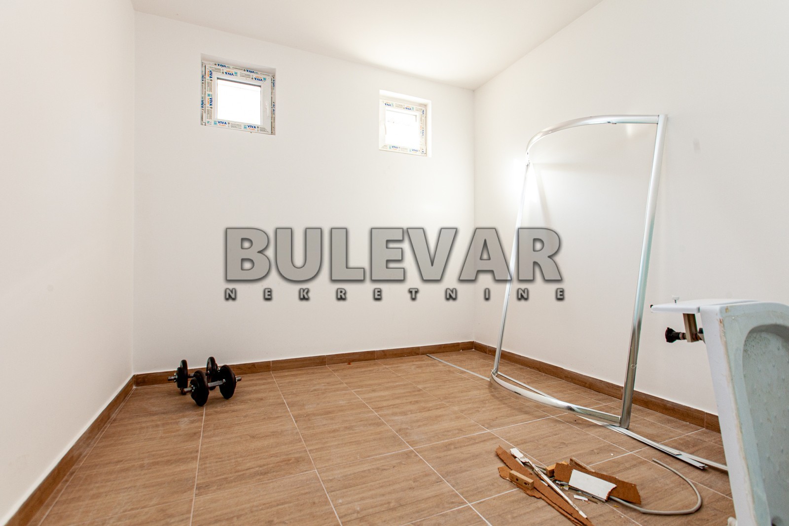 Lokal, 85 m2, Durlan, Donjovrežinska ID: p-08796 5