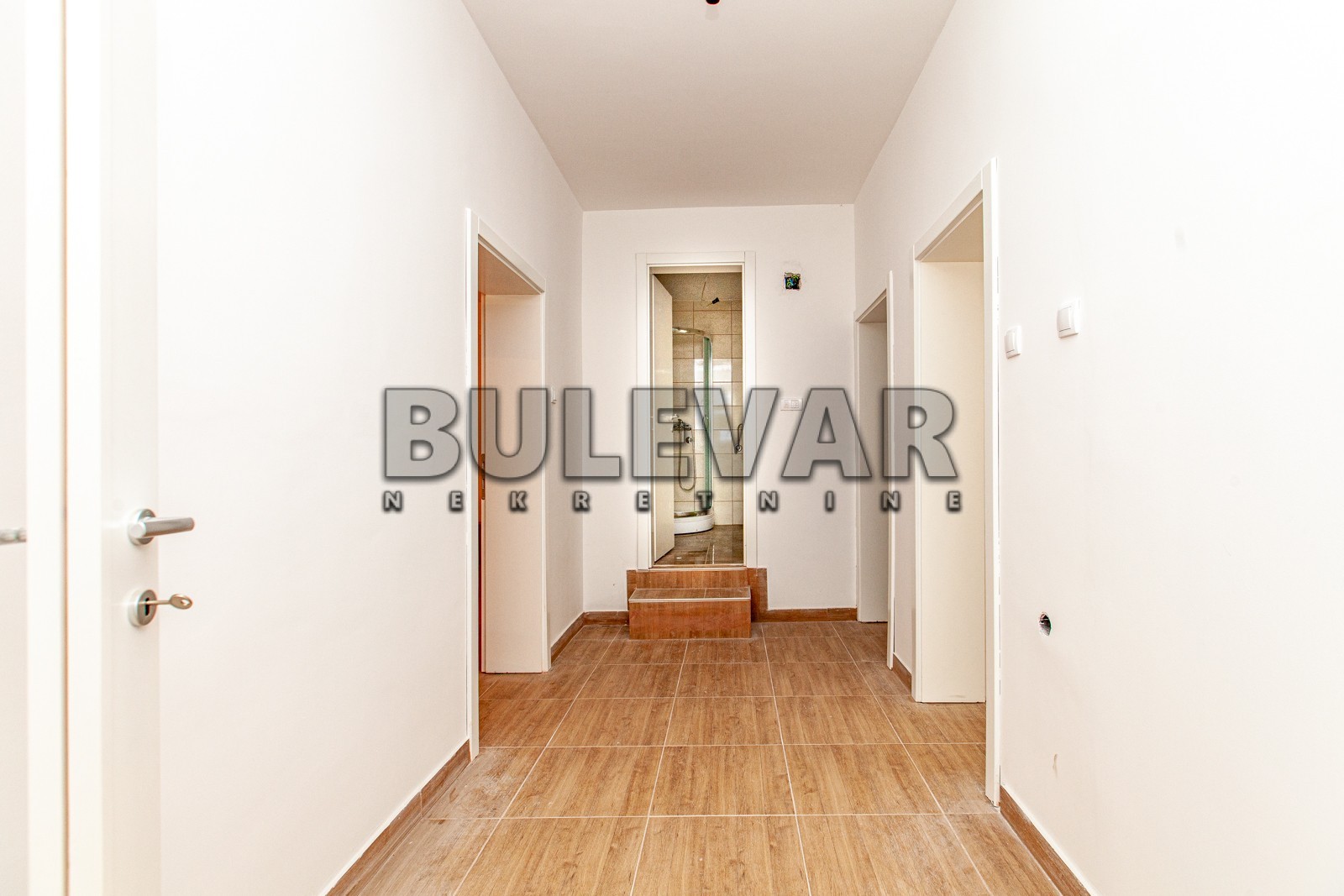 Lokal, 85 m2, Durlan, Donjovrežinska ID: p-08796 6