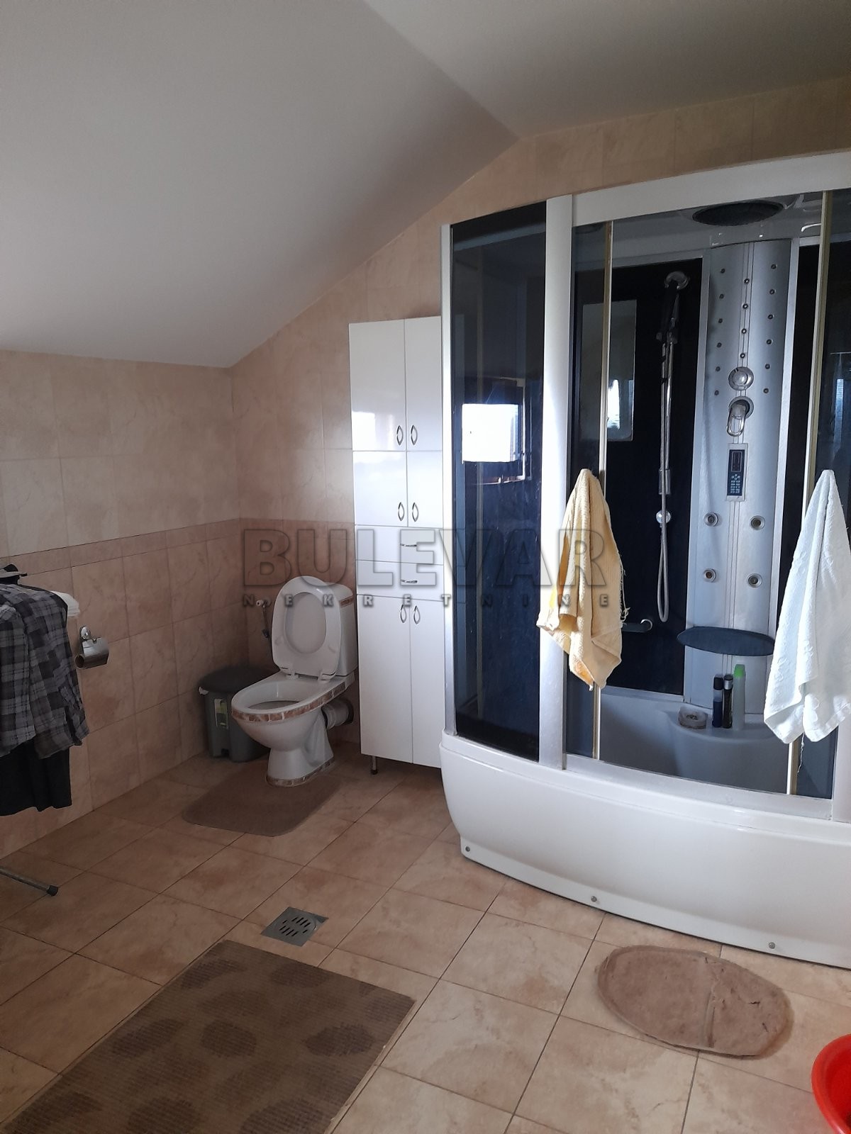 Lokal, 960 m2, Đuriselo, Milovana Pantovića ID: p-08237 13