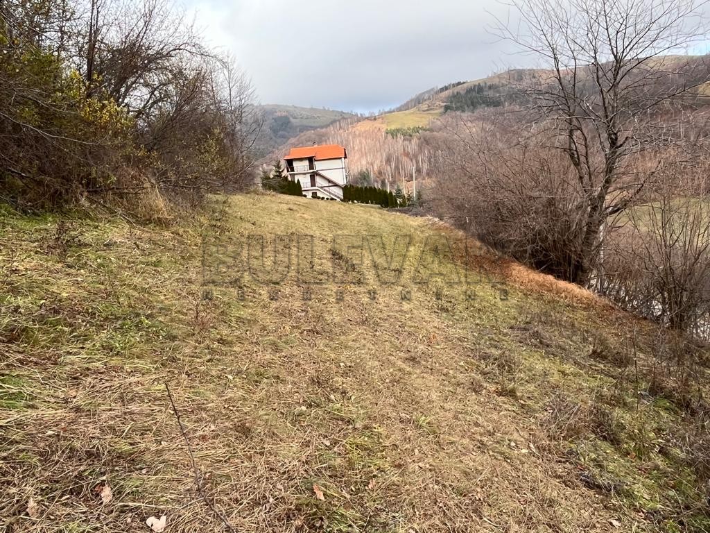 Plac, Brzeće ID: p-08530 4