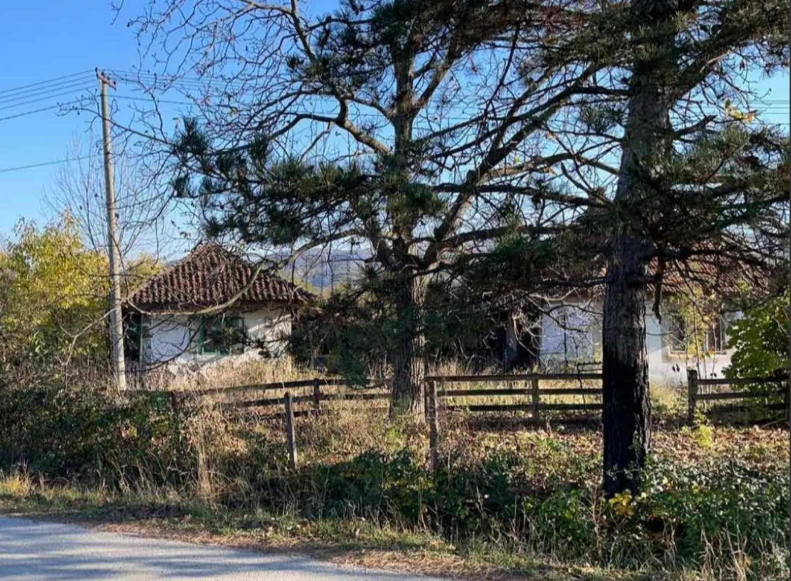 Plac, Guncati, Guncati ID: p-06786 2