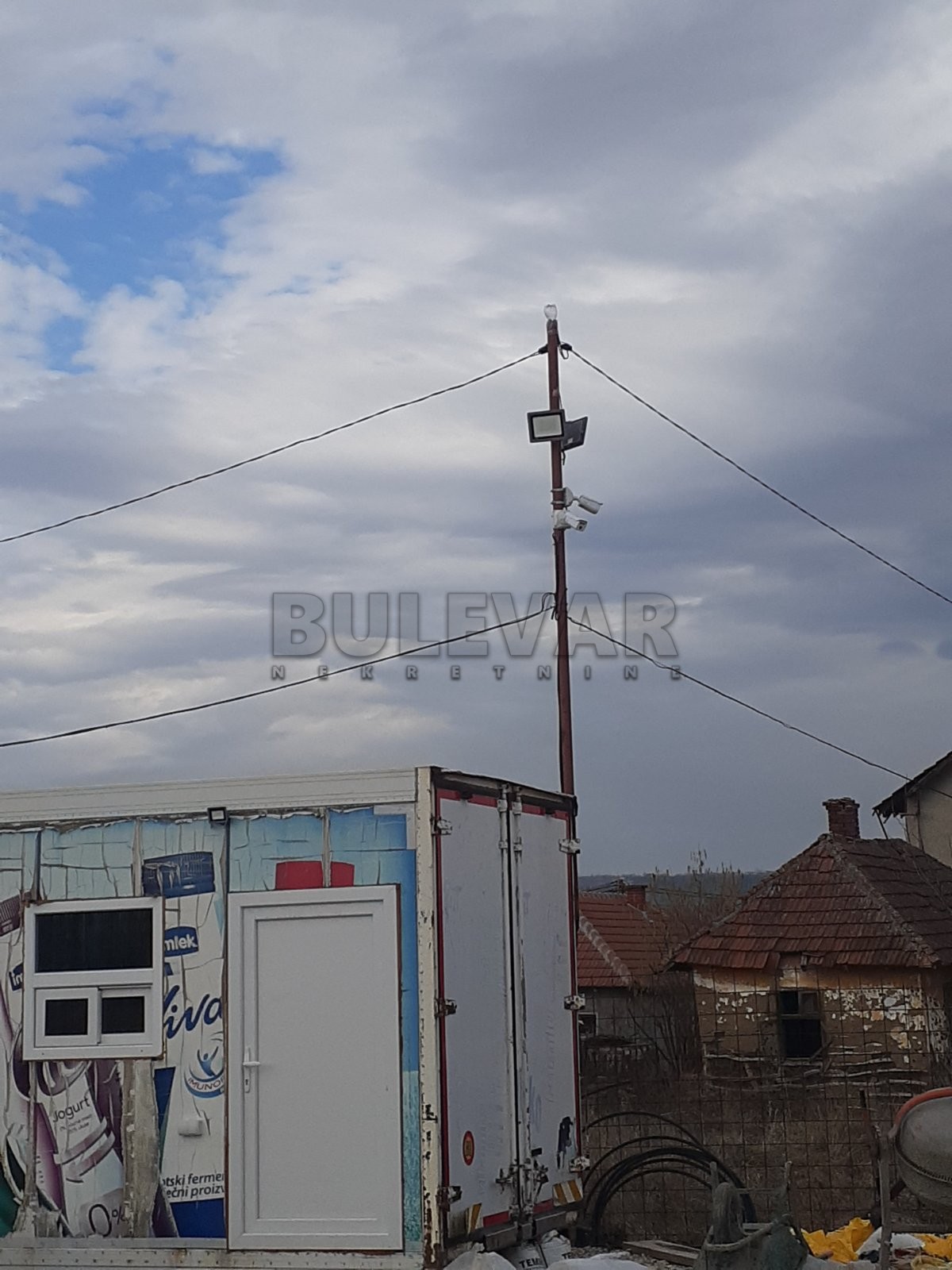 Plac, Maršić, 19. oktobra ID: p-05198 6