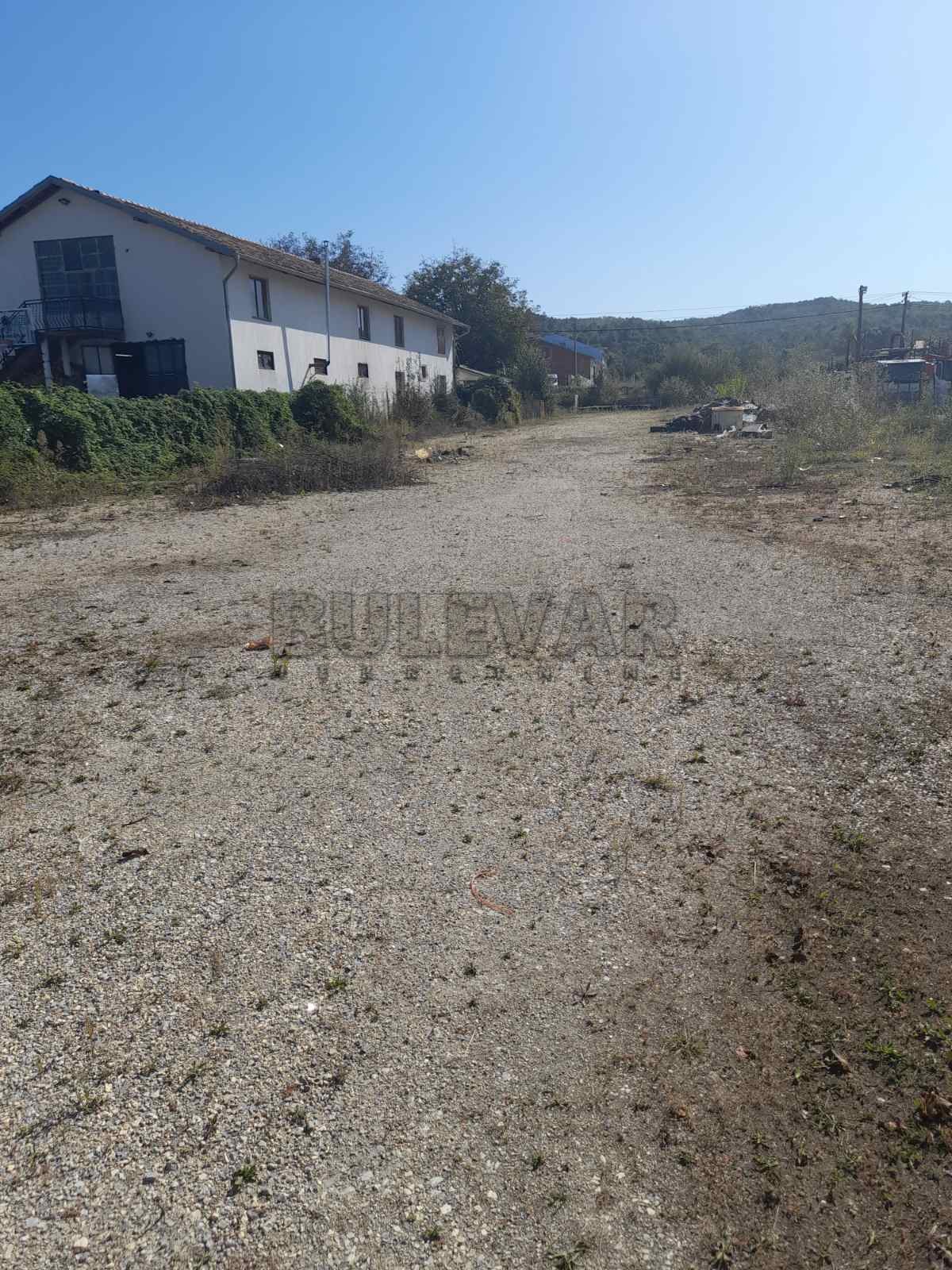 Plac, Maršić, 19. oktobra ID: p-09796 1