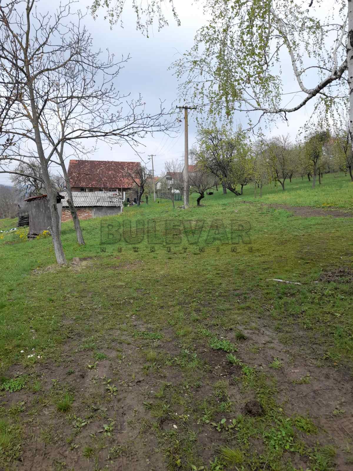 Plac, Viška ID: p-08309 3