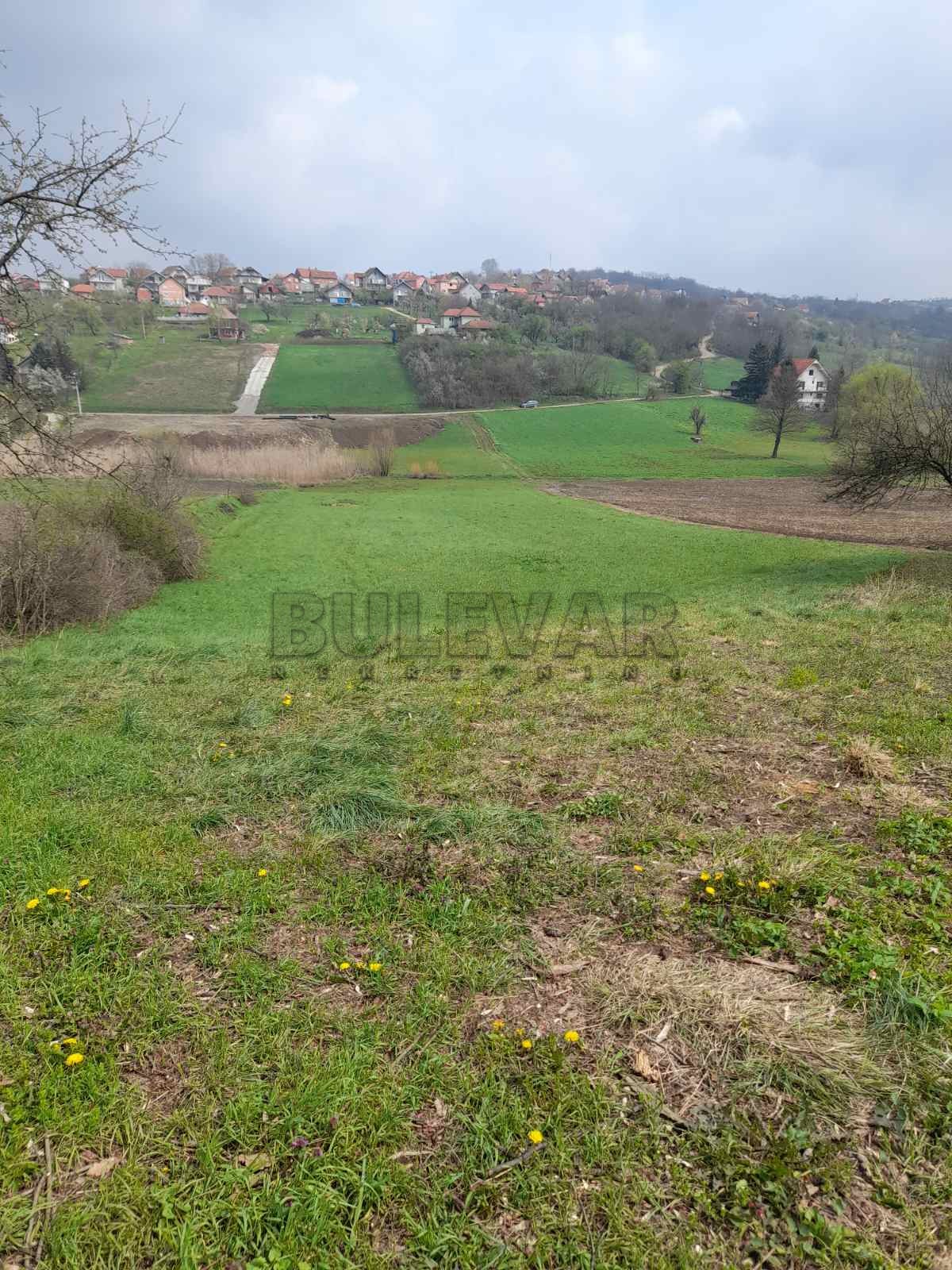 Plac, Viška ID: p-08328 3