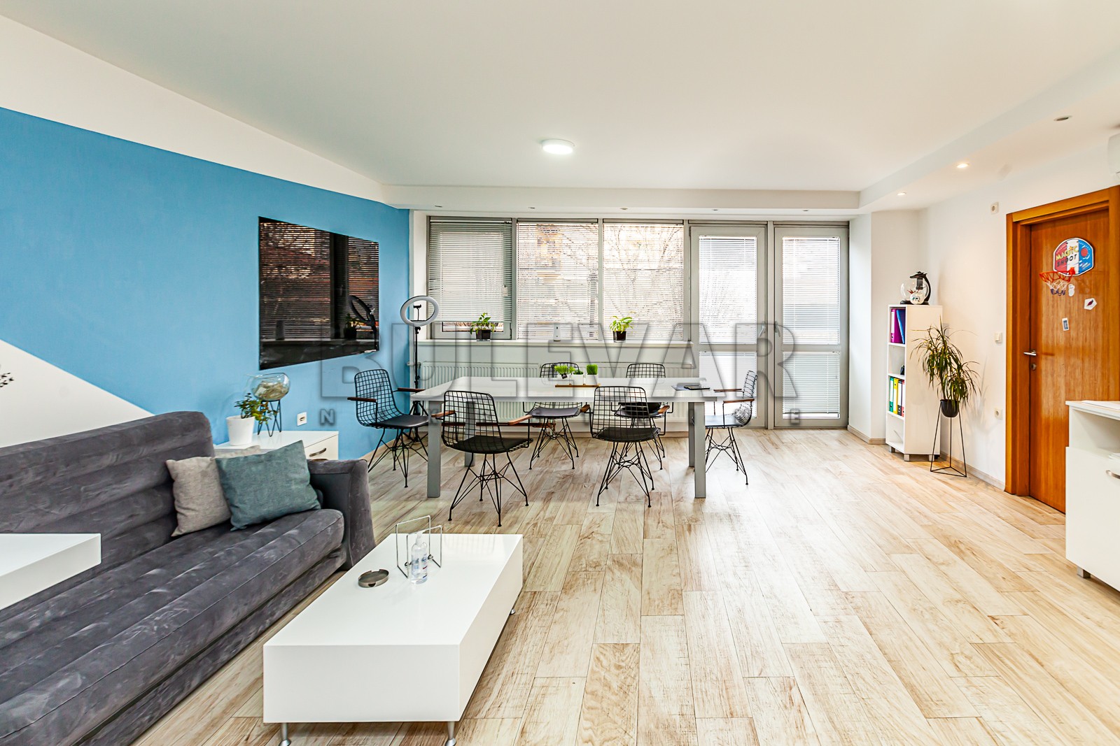 Trosoban stan, 108 m2, Centar, Kej Kola srpskih sestara ID: p-010800 2