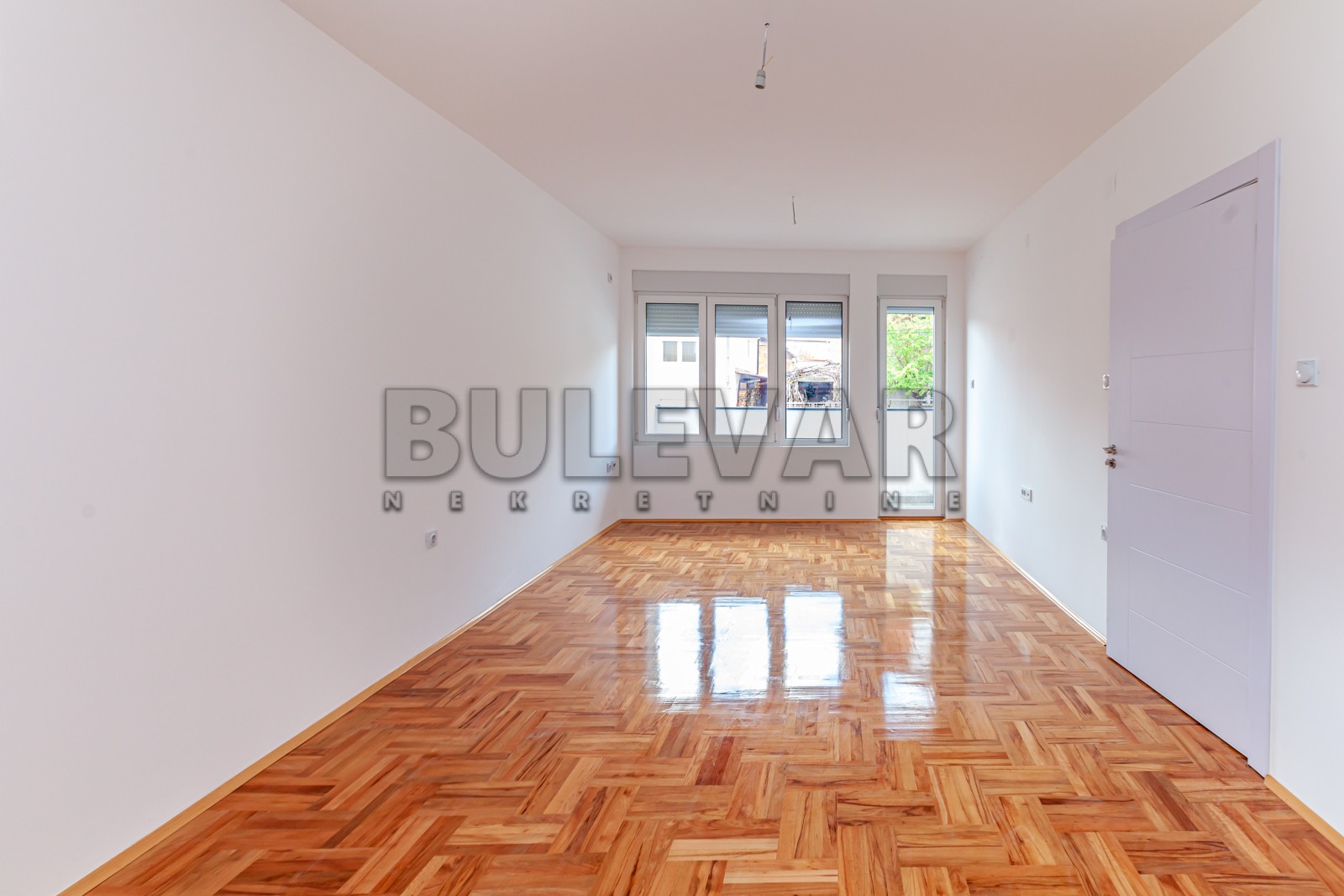 Trosoban stan, 58.6 m2, Pantelej, Borska ID: p-08588 3