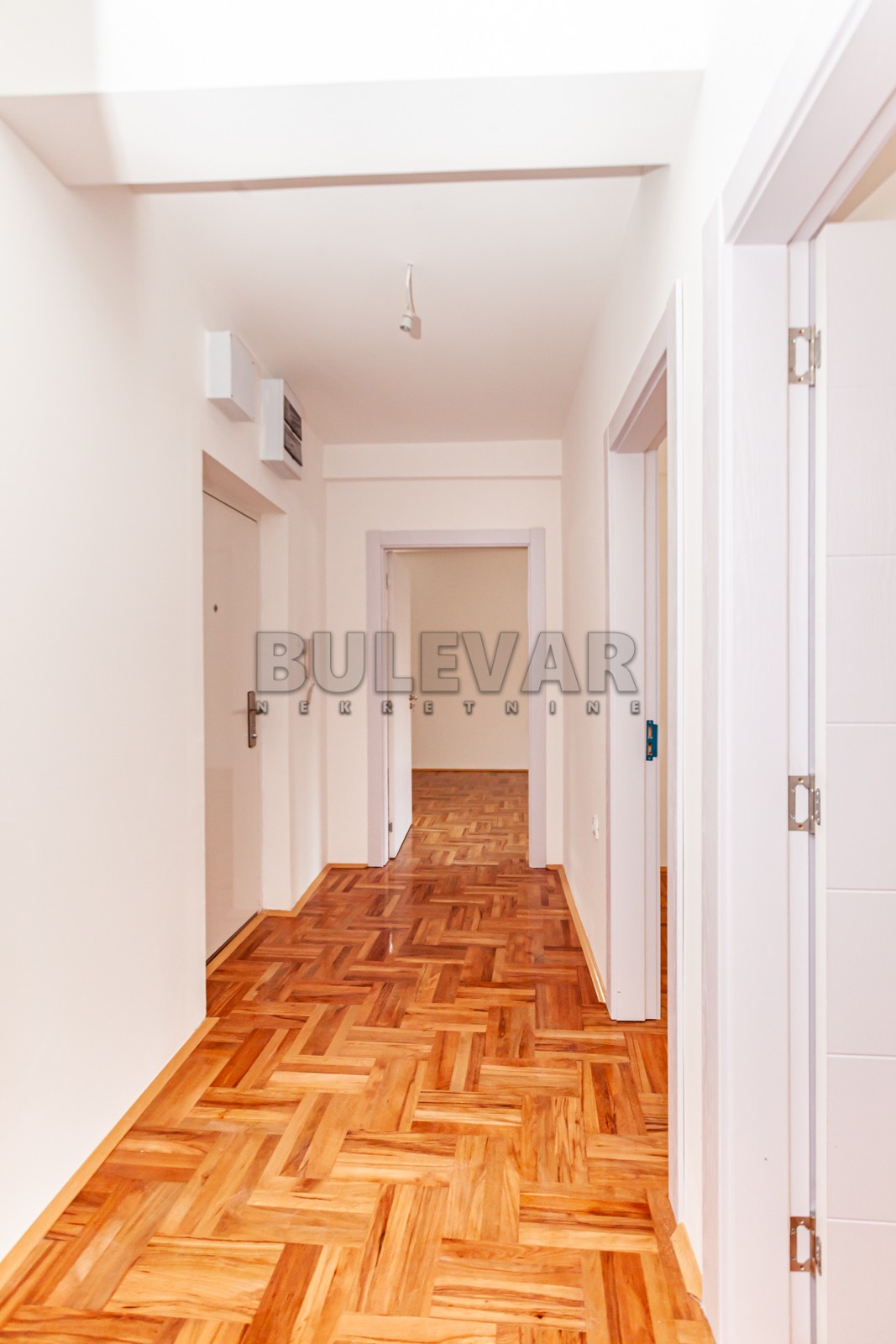 Trosoban stan, 58.6 m2, Pantelej, Borska ID: p-08588 10