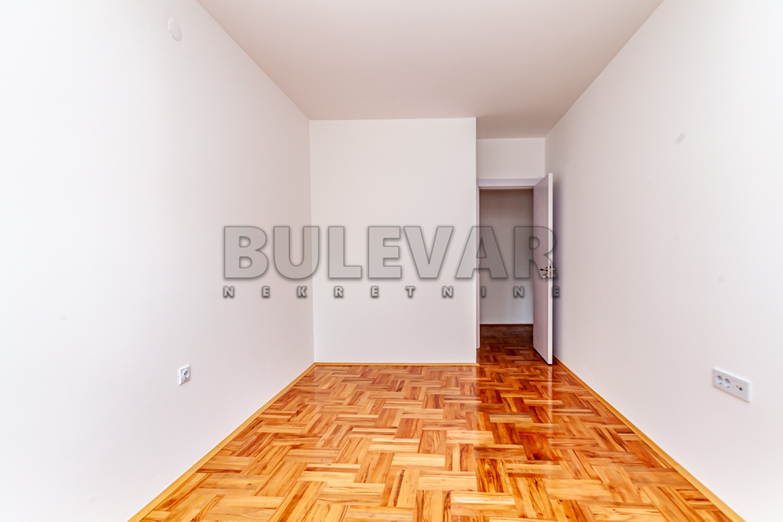 Trosoban stan, 58.6 m2, Pantelej, Borska ID: p-08594 9