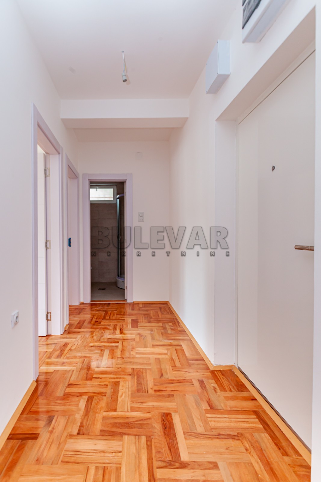 Trosoban stan, 58.6 m2, Pantelej, Borska ID: p-08594 5