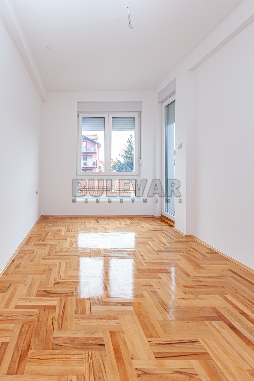 Trosoban stan, 58.86 m2, Pantelej, Borska ID: p-08593 6