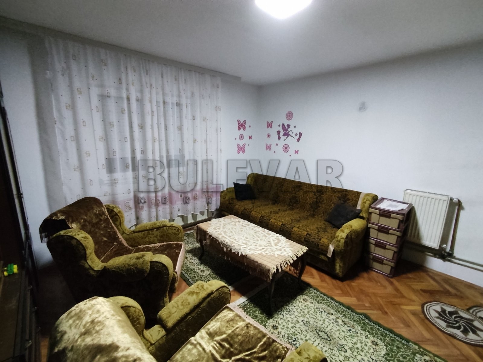 Trosoban stan, 64 m2, Tehnički fakulteti, Miluna Tošića Luna ID: i-08030 2