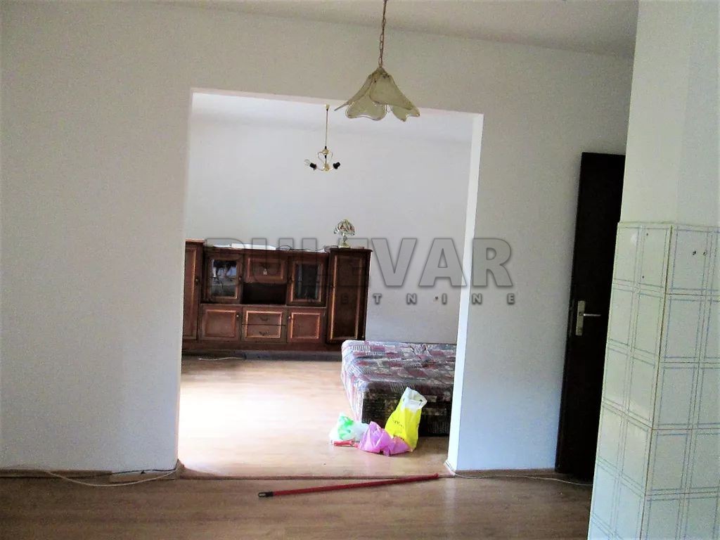 Trosoban stan, 76 m2, Durlan, Knjazevačka ID: p-03312 2