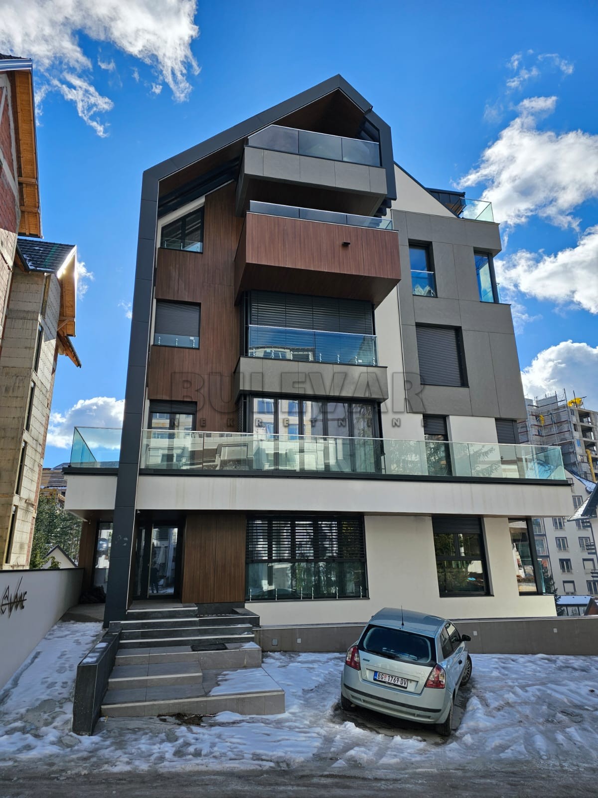 Trosoban stan, 77 m2, Centar, Zlatibor 1 ID: p-010742 18