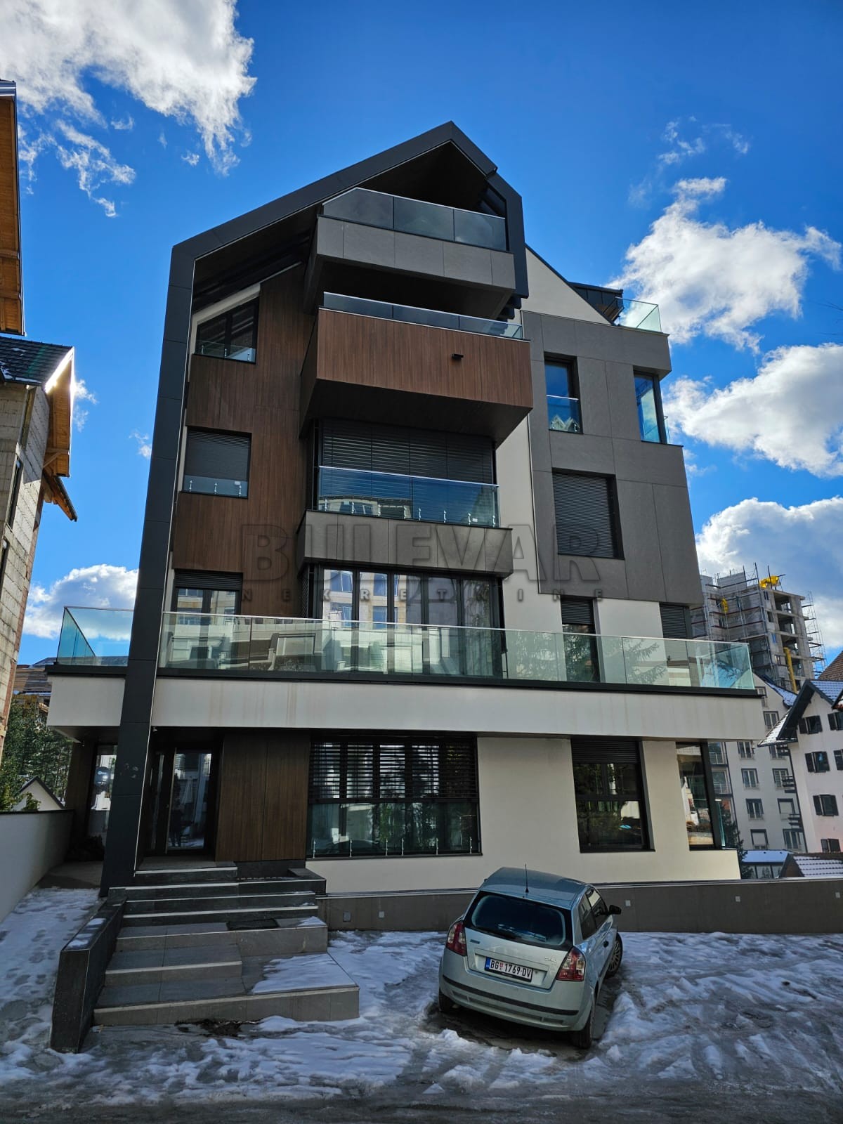 Trosoban stan, 77 m2, Centar, Zlatibor 1 ID: p-010742 4