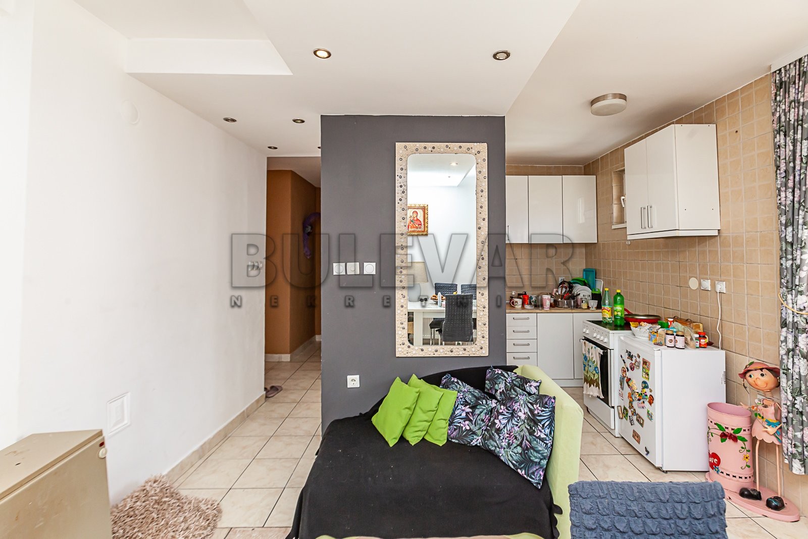 Trosoban stan, 80 m2, Palilula, Božidarčeva ID: p-010976 10