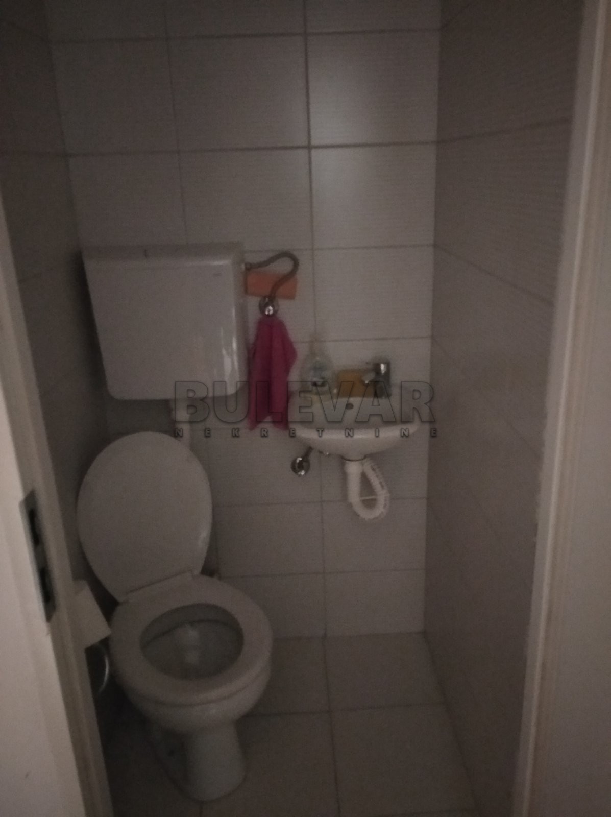 Trosoban stan, 80 m2, Pantelej, Studenička ID: p-05141 24