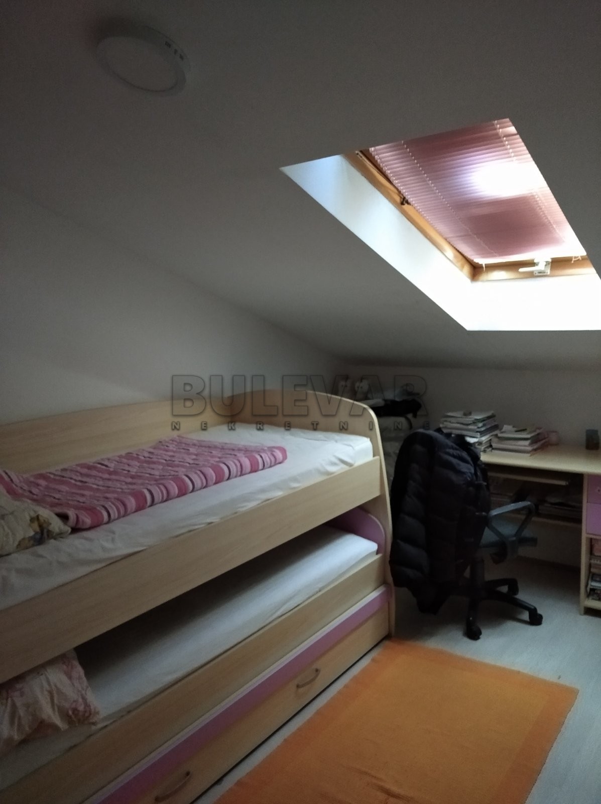 Trosoban stan, 80 m2, Pantelej, Studenička ID: p-05141 20