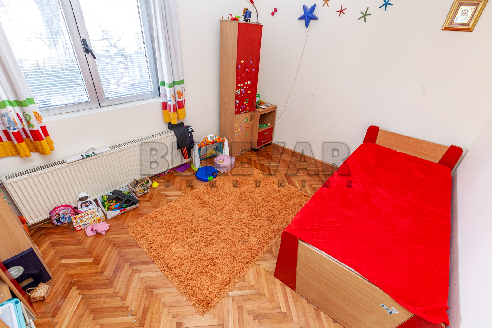 Trosoban stan, 81 m2, Durlan, Kninska ID: p-05014 6